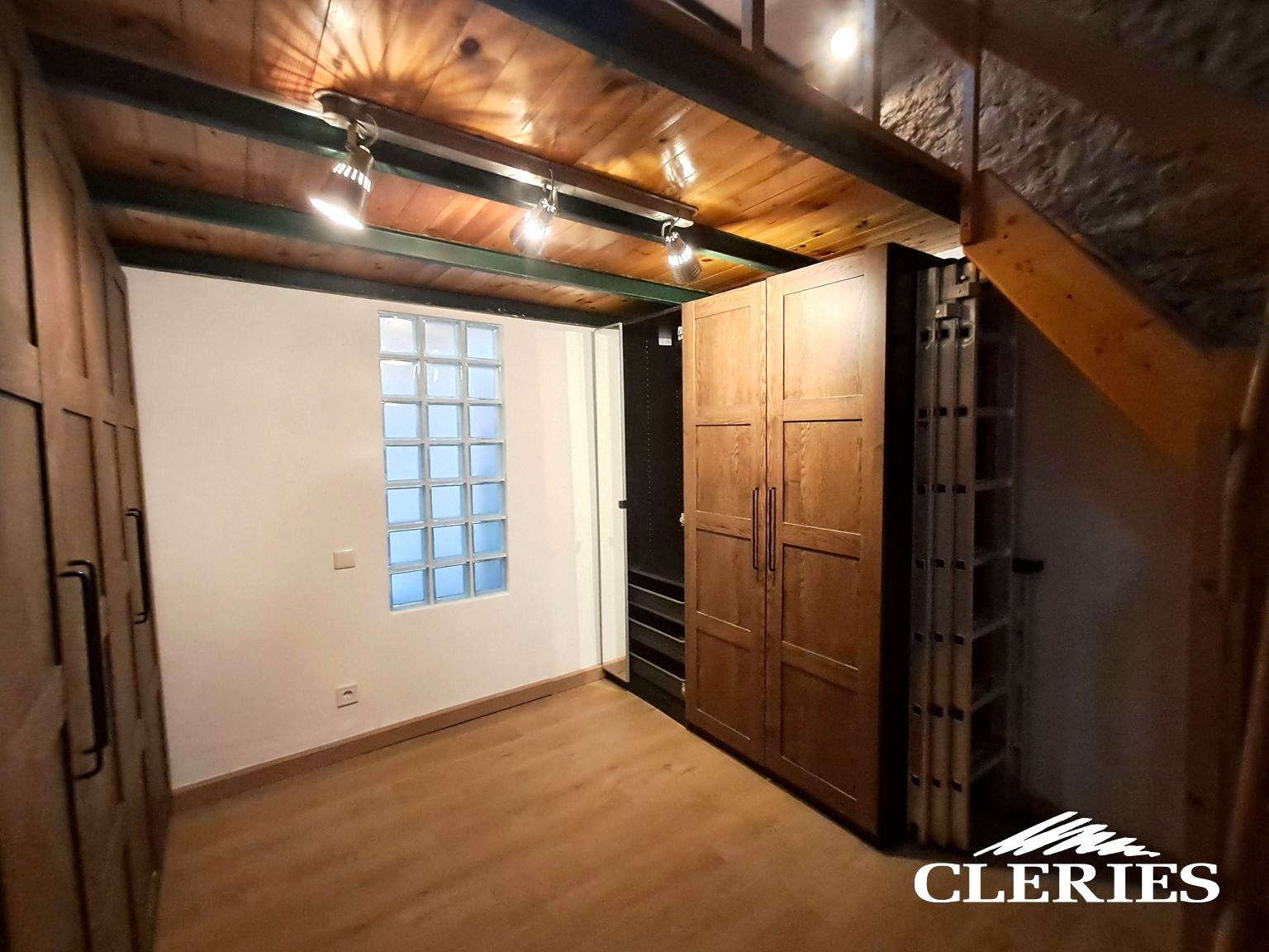 /RealEstateImages/6910/20260605_084502 [Resolucion de Escritorio].jpg